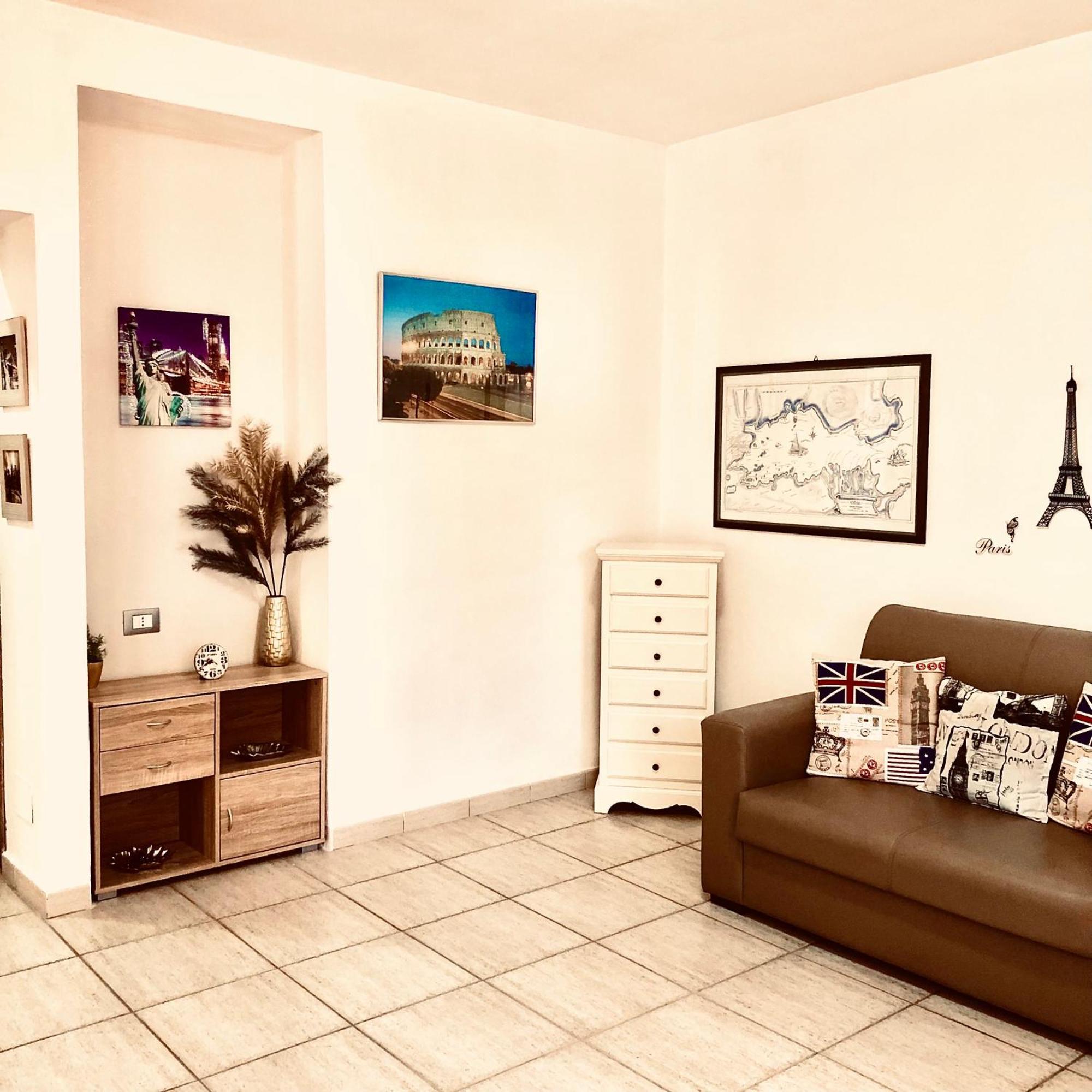 La Maison De Famille Appartamento Indipendente Con Cucina E Lavatrice Ольбия Экстерьер фото